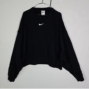 Nike crew neck sweatshirt.